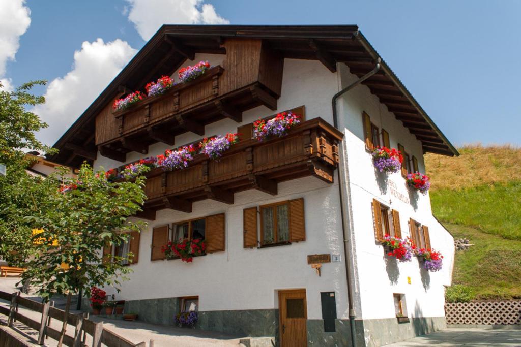 Haus Wendelin Apartment Fulpmes Exterior photo